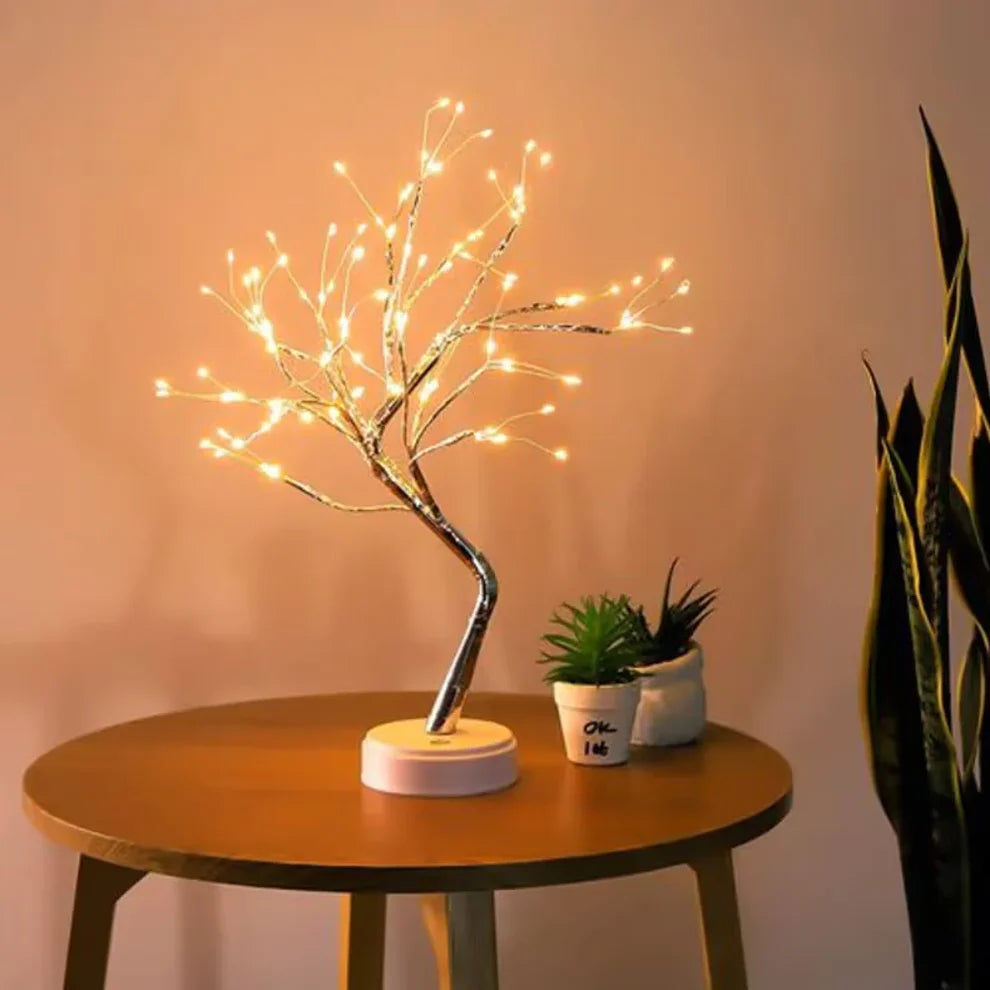 Elara – Lichterbaum Lampe mit Feenlichtern