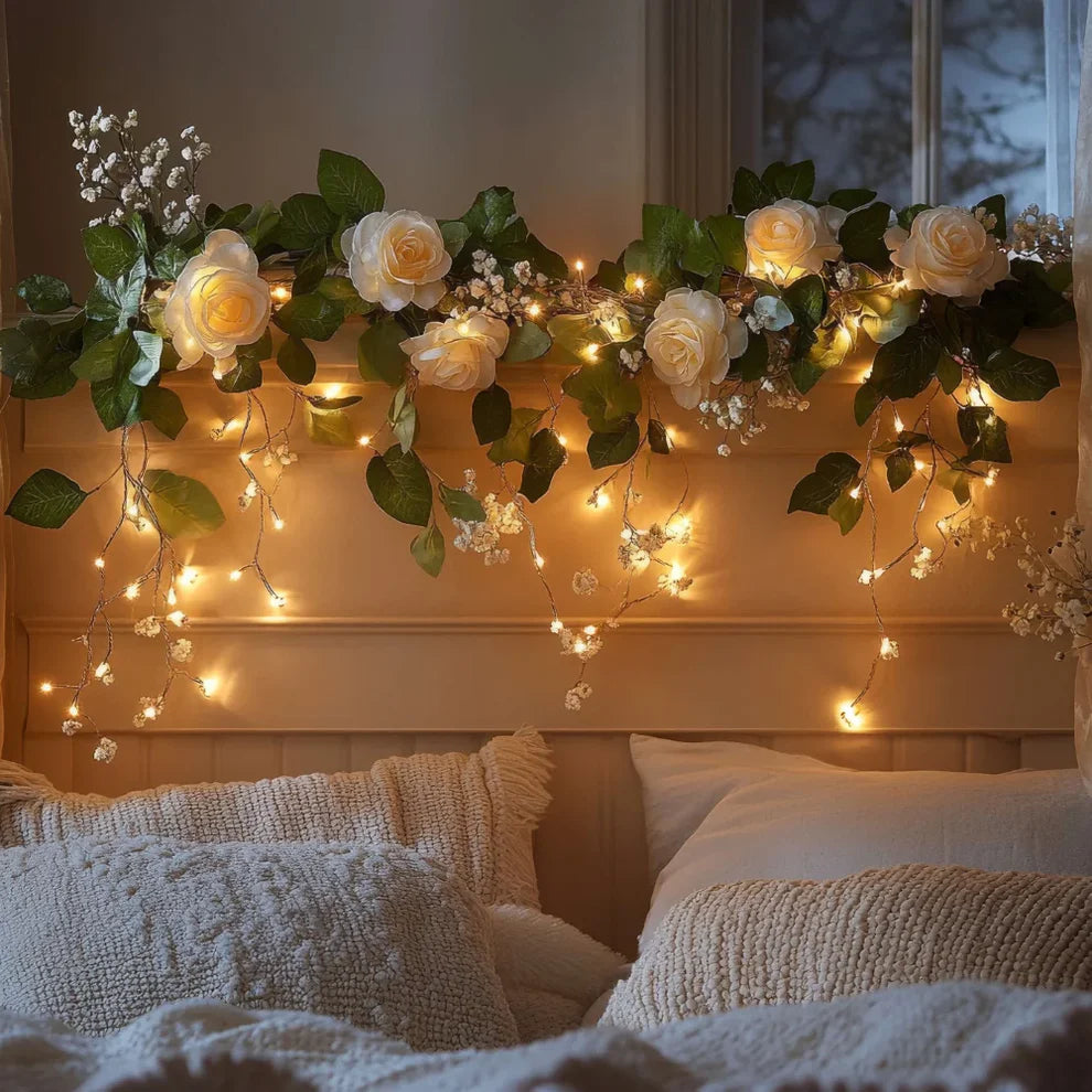 Avira – Blumen Girlande mit Lichterkette